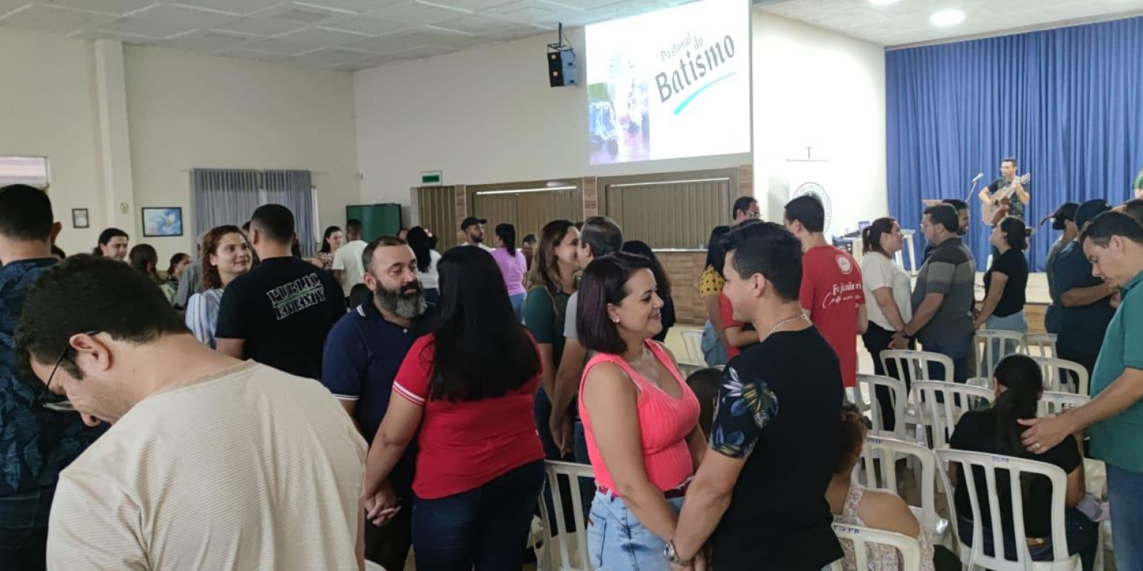 Pais e padrinhos concluem preparação ao batismo