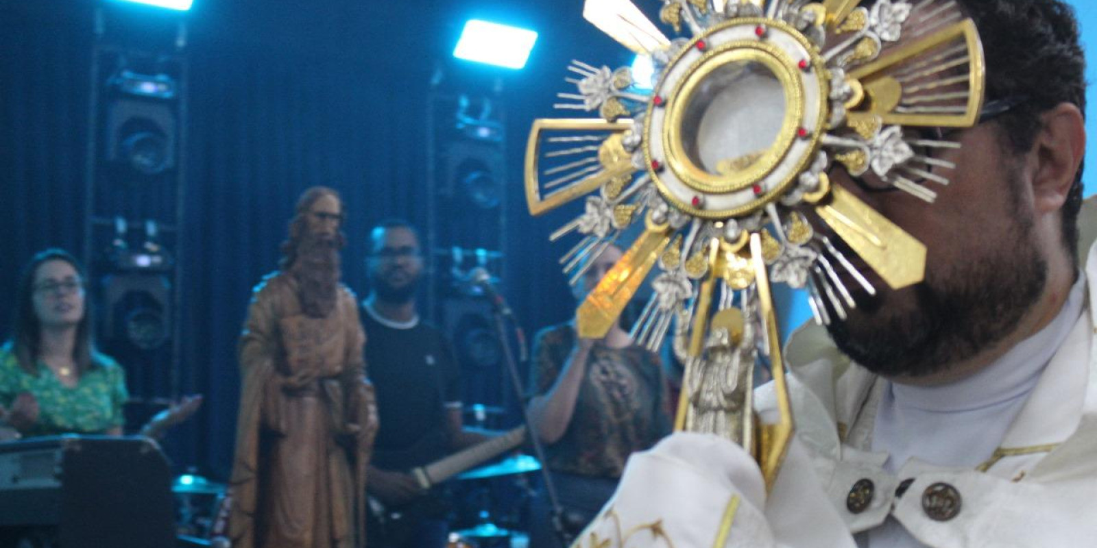 CERCO DE JERICÓ - 6º DIA - TESTEMUNHOS DE MILAGRE E DE CONVERSÃO QUE IMPACTARAM OS FIÉIS