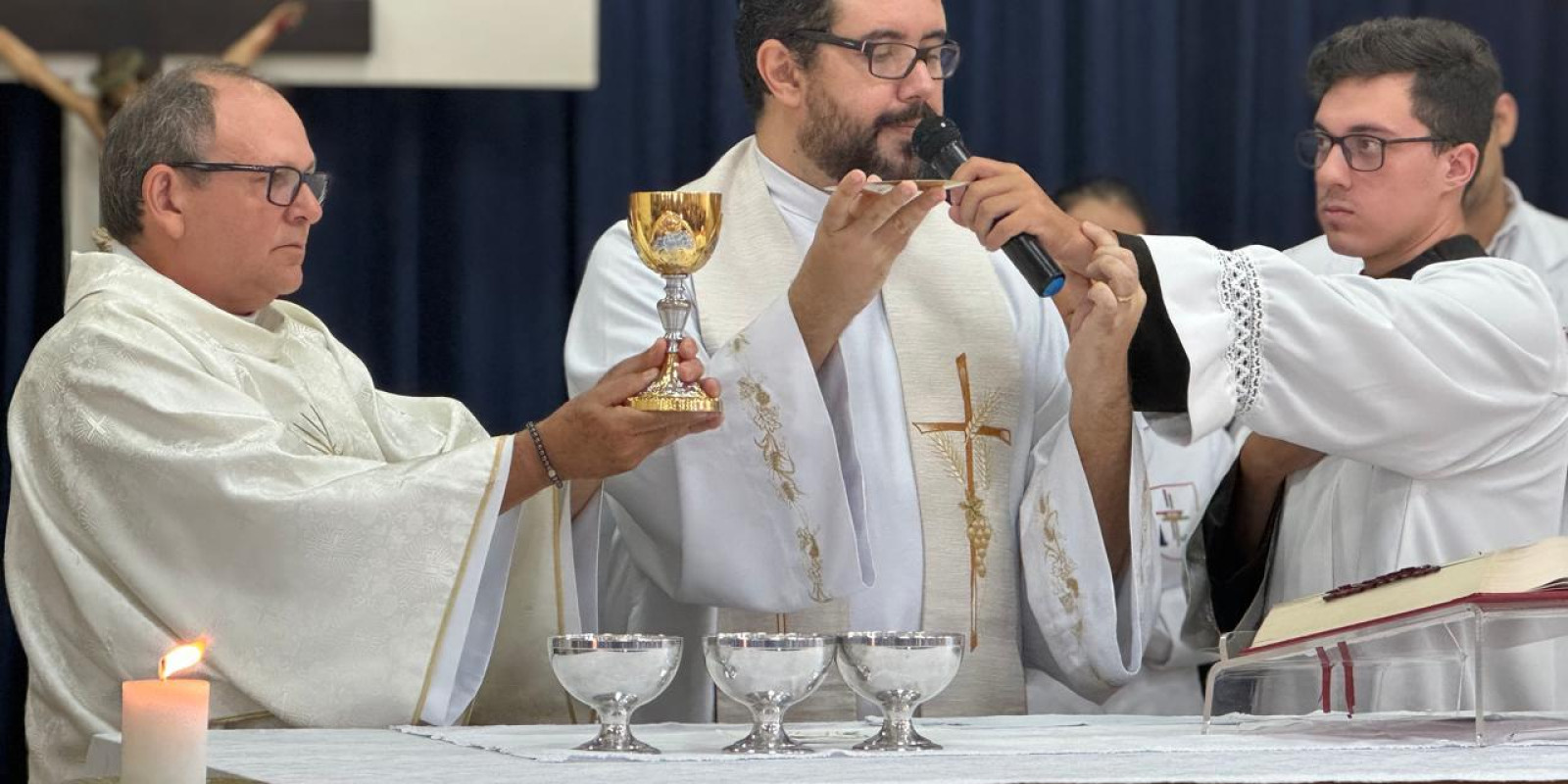 PE. BETO COMPLETA SÉTIMO ANO DE SACERDÓCIO NESTE DOMINGO (19/5)