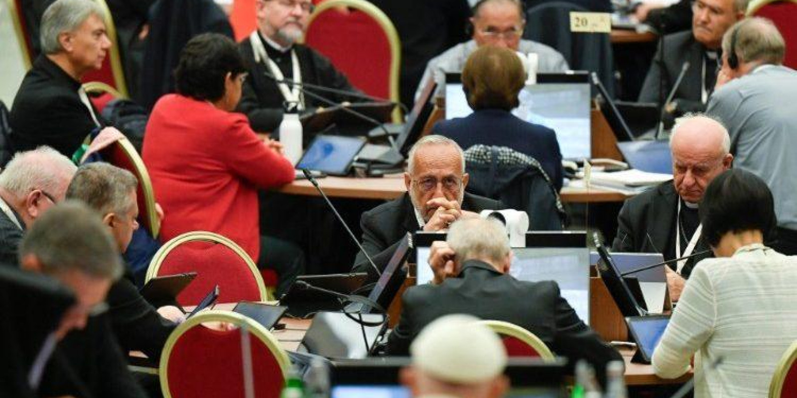 VATICANO: ENRAIZADOS E PEREGRINOS PARA PROCLAMAR O EVANGELHO