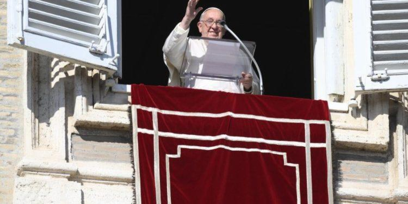 ANGELUS: A FONTE DE TUDO É O AMOR, NUNCA SEPARE DEUS DO HOMEM