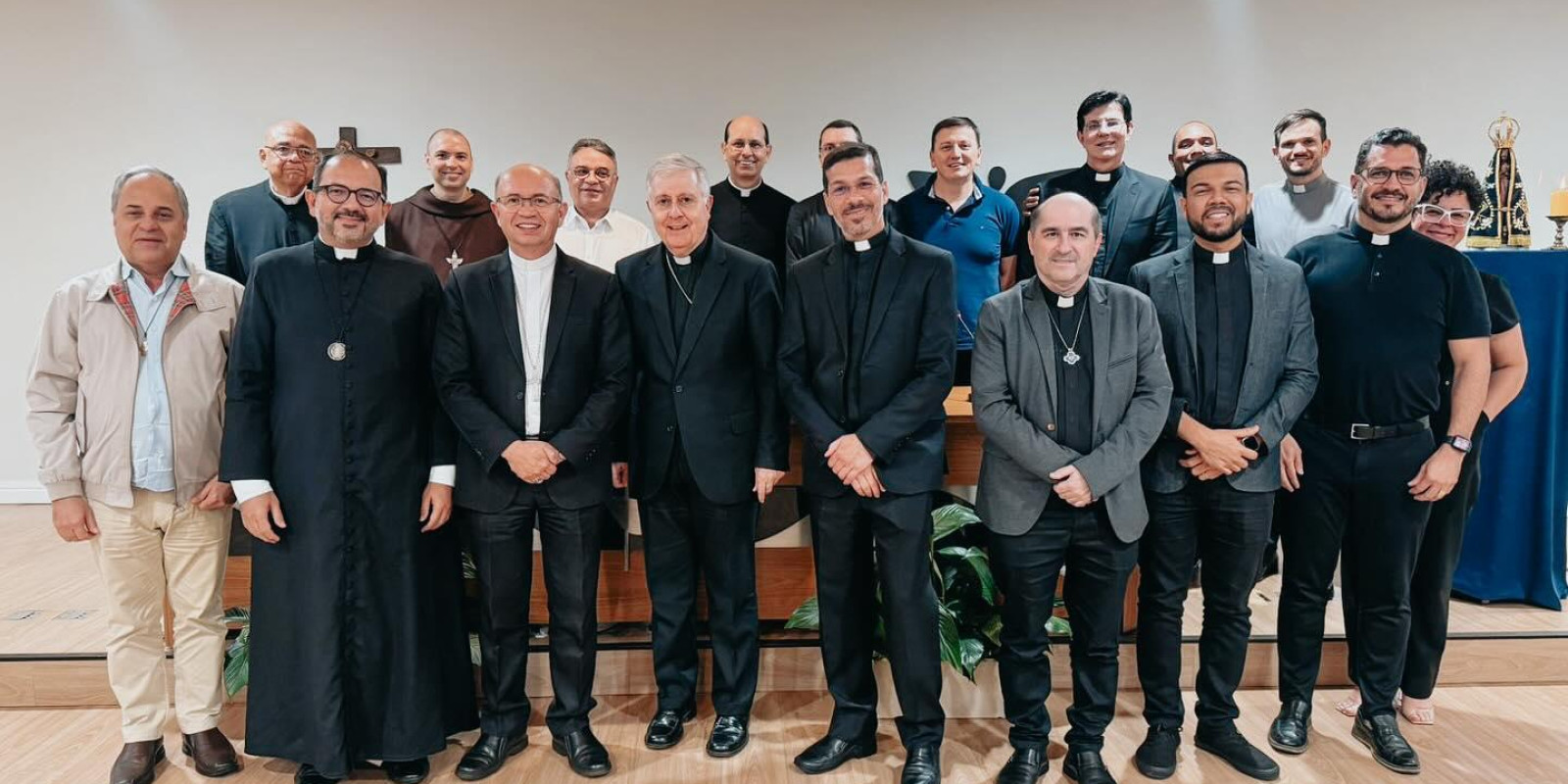 CNBB: ENCONTRO COM PADRES QUE EVANGELIZAM NO AMBIENTE DIGITAL