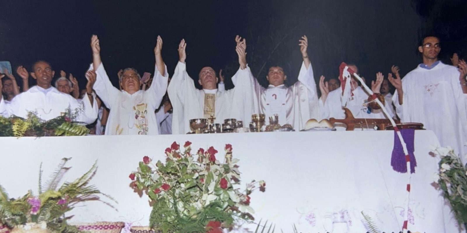 NÃO HAVIA TEMPLO, MAS JÁ HAVIA IGREJA