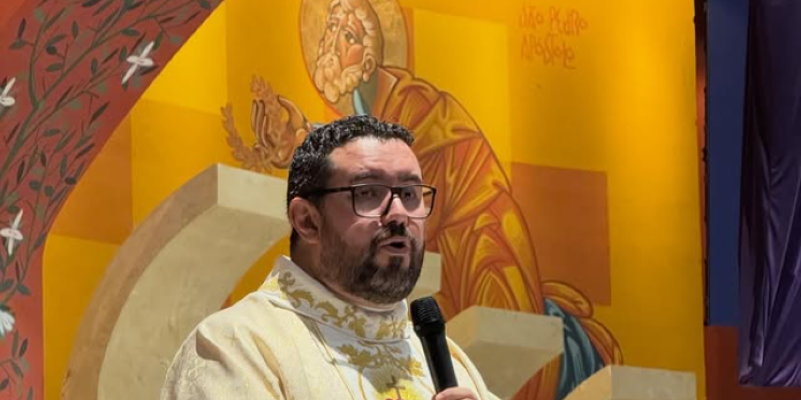 PE. BETO VIEIRA ENVIA MENSAGEM PASCAL À COMUNIDADE