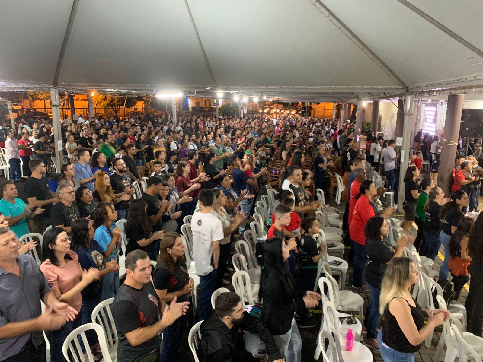 #Dia2 - Segunda noite do Cerco de Jericó reúne mais de 2 mil pessoas