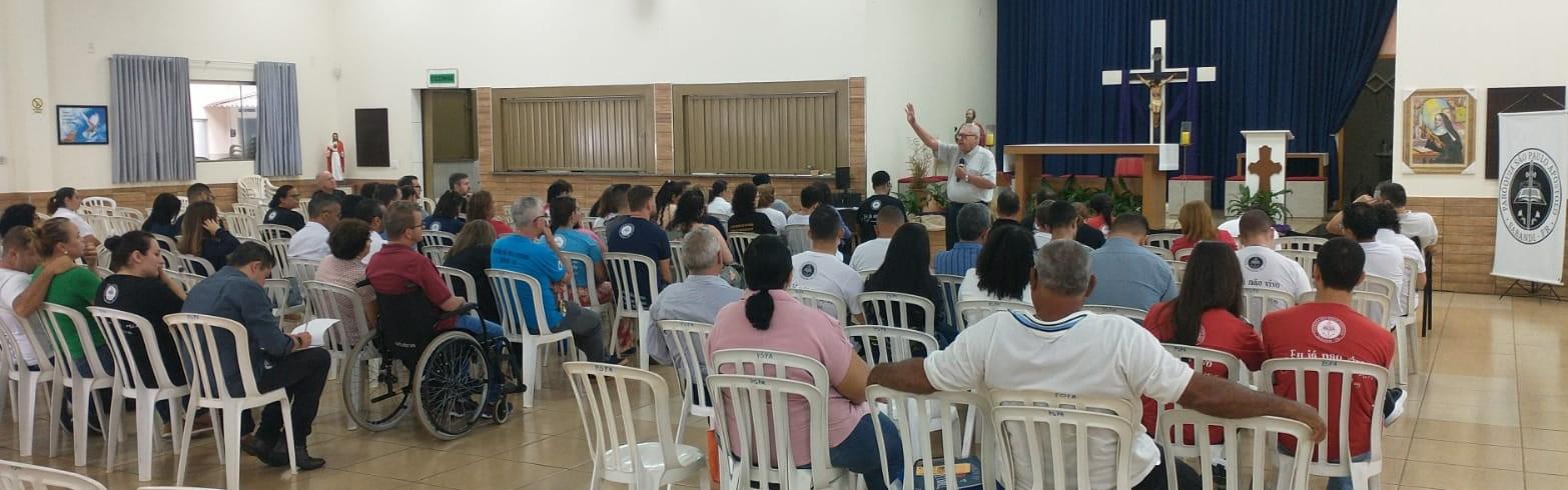 MECE´s participam de encontro de formação com diácono Antônio Charal