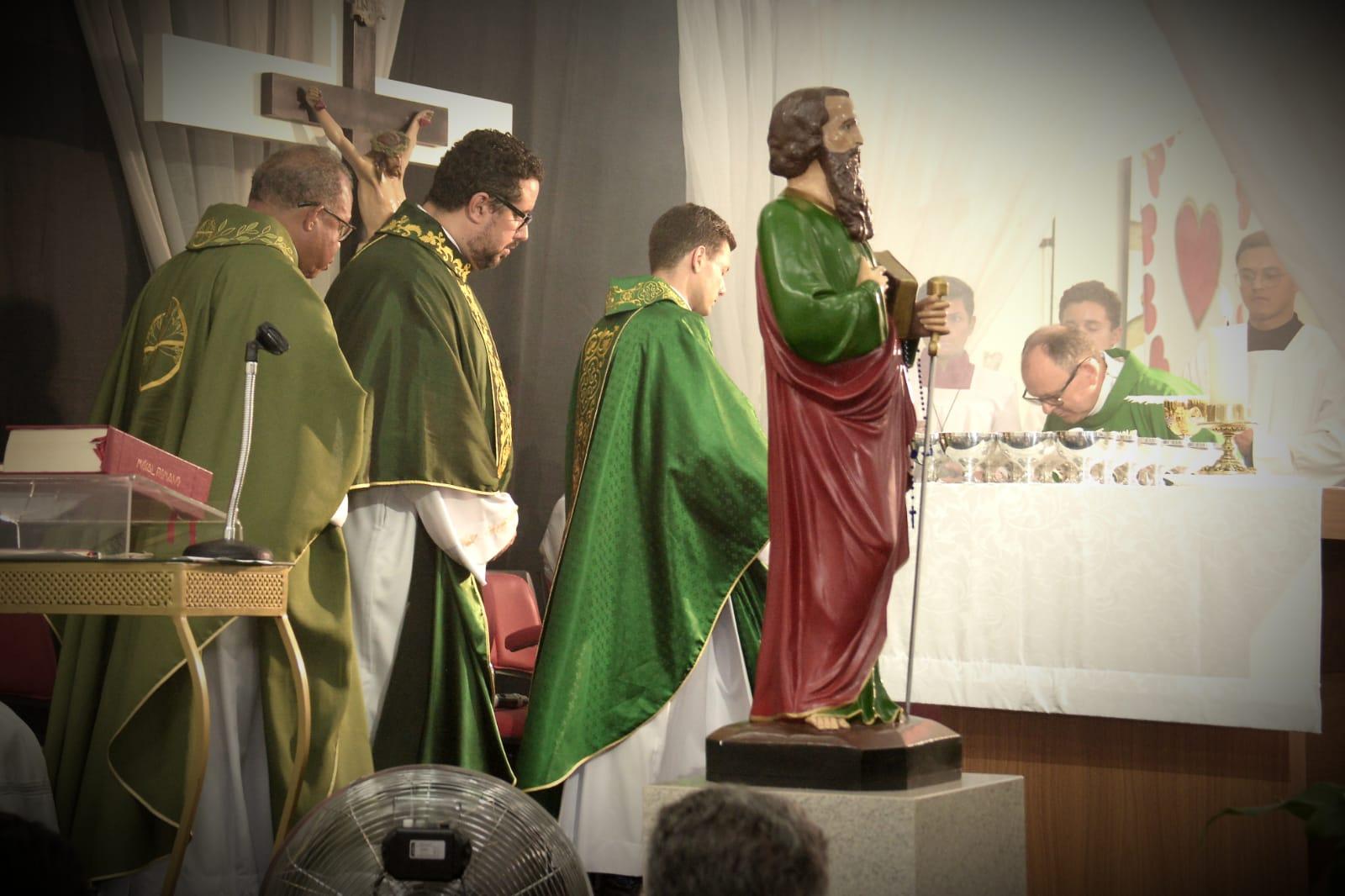 CERCO DE JERICÓ - 5º DIA: DEUS DERRAMA UMA VERDADEIRA CHUVA DE GRAÇAS