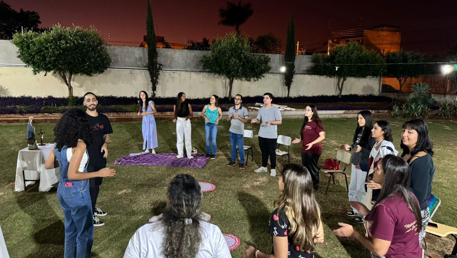COMUNIDADE COLO DE DEUS ANIMA O PRIMEIRO ENCONTRO DA JORNADA JOVEM