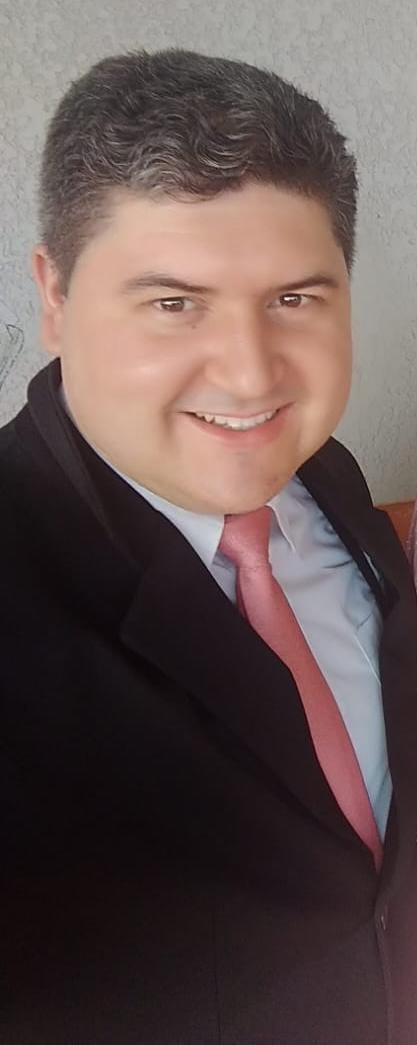 PARÓQUIA ENVIA OITO ASPIRANTES PARA ESCOLA DIACONAL